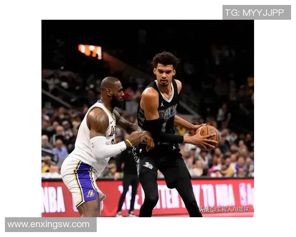 詹姆斯连续第四场砍下30+,领导湖人取得四连胜